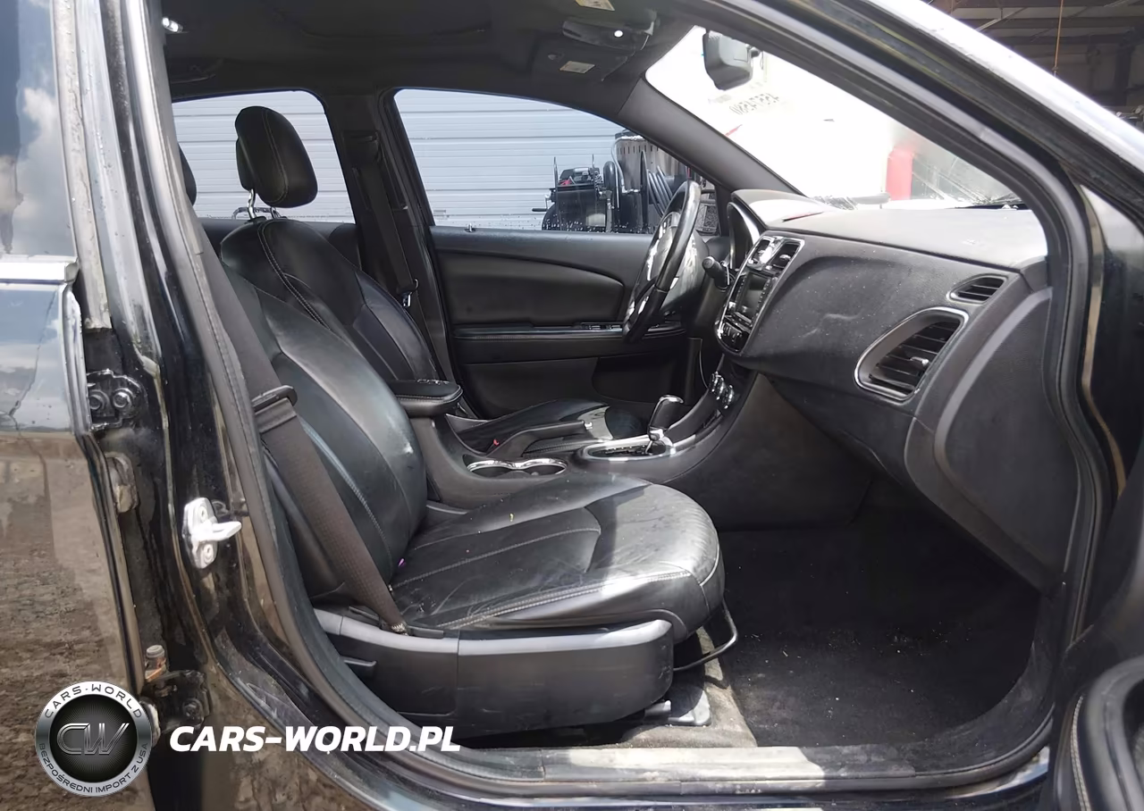 2011 Chrysler 200 Limited VIN:1C3BC2FG9BN596784 - 5
