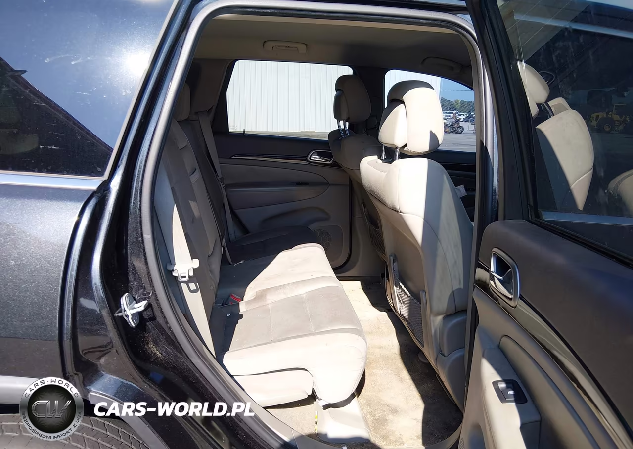 2012 Jeep Grand Cherokee Laredo VIN:1C4RJEAG3CC259890 - 8