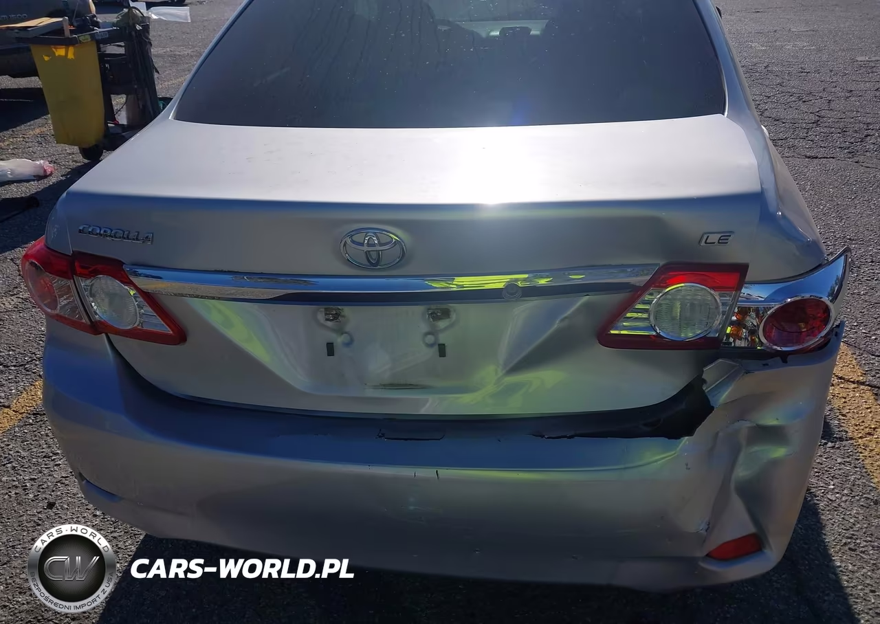 2012 Toyota Corolla Le VIN:JTDBU4EE8C9172415 - 12