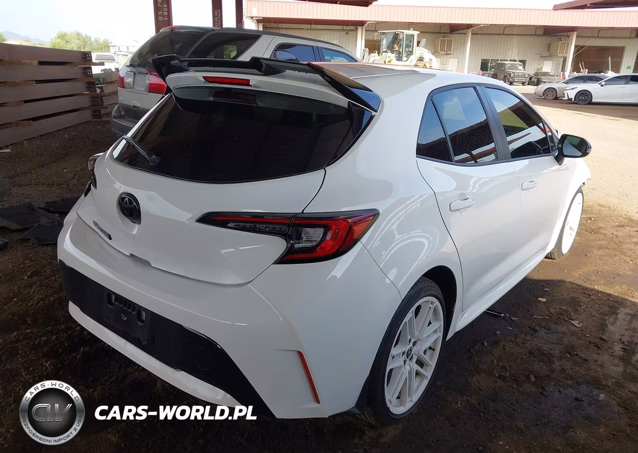 2026 Toyota Corolla Se VIN:JTND4MBE7T3258388 - 4