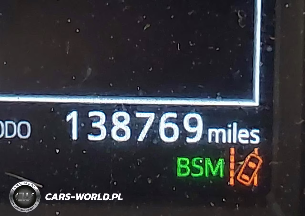 2018 Toyota Rav4 Adventure VIN:2T3RFREV8JW721694 - 16