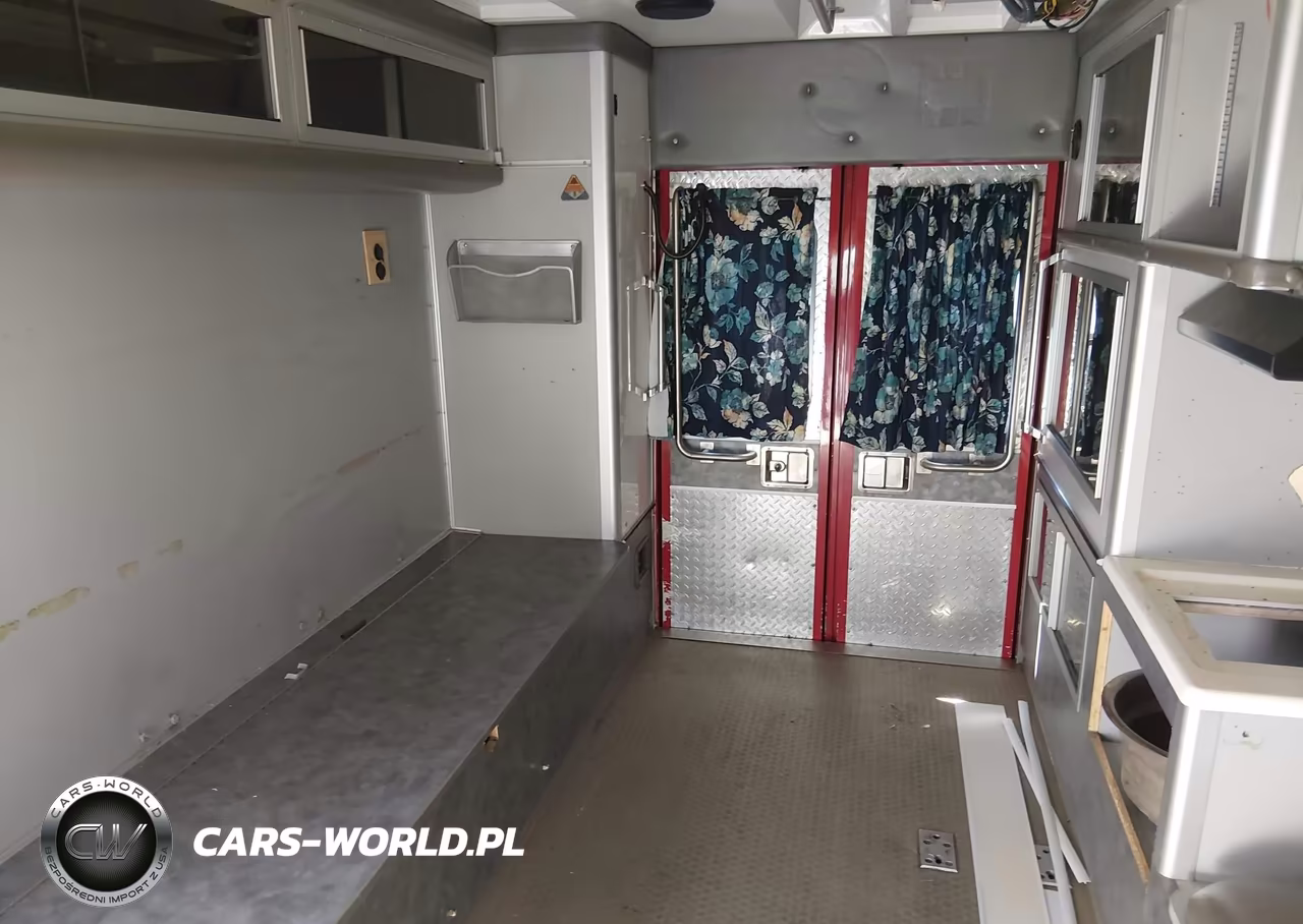 2005 Ford E-450 Cutaway Standard VIN:1FDXE45P75HB49443 - 7