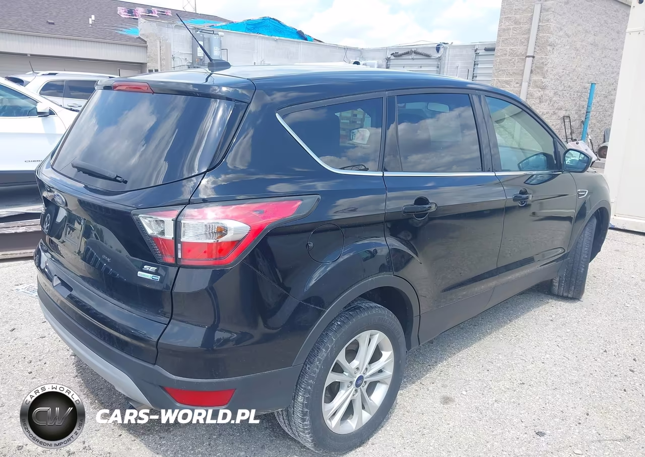 2017 Ford Escape Se VIN:1FMCU9GD2HUA41275 - 4