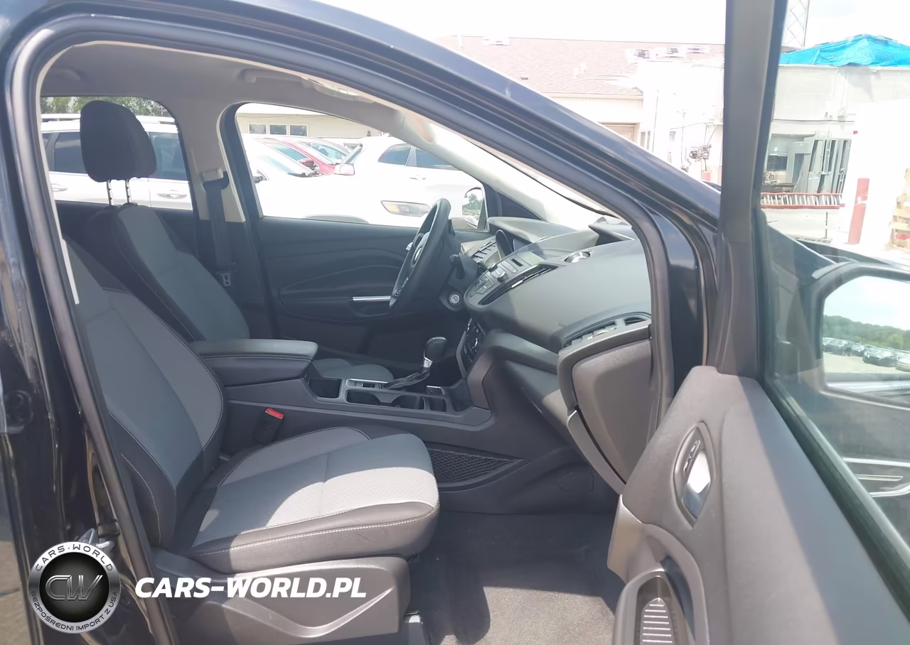 2017 Ford Escape Se VIN:1FMCU9GD2HUA41275 - 5
