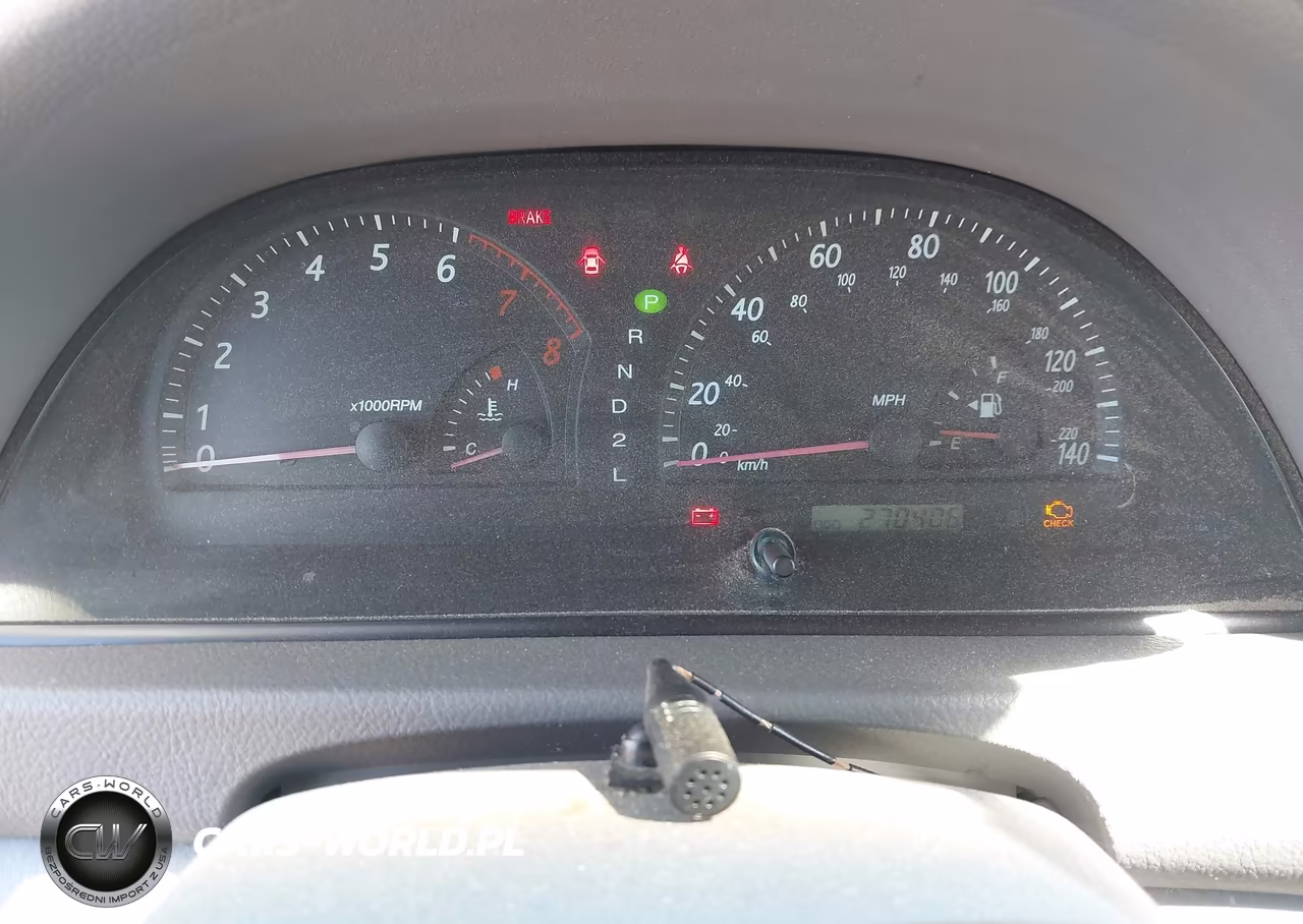 2002 Toyota Camry Le VIN:JTDBE32K120124954 - 7