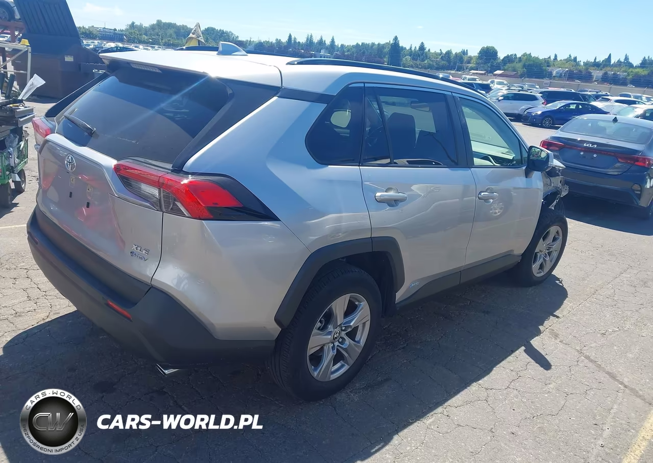 2025 Toyota Rav4 Hybrid Xle VIN:JTMRWRFV7SJ082089 - 4