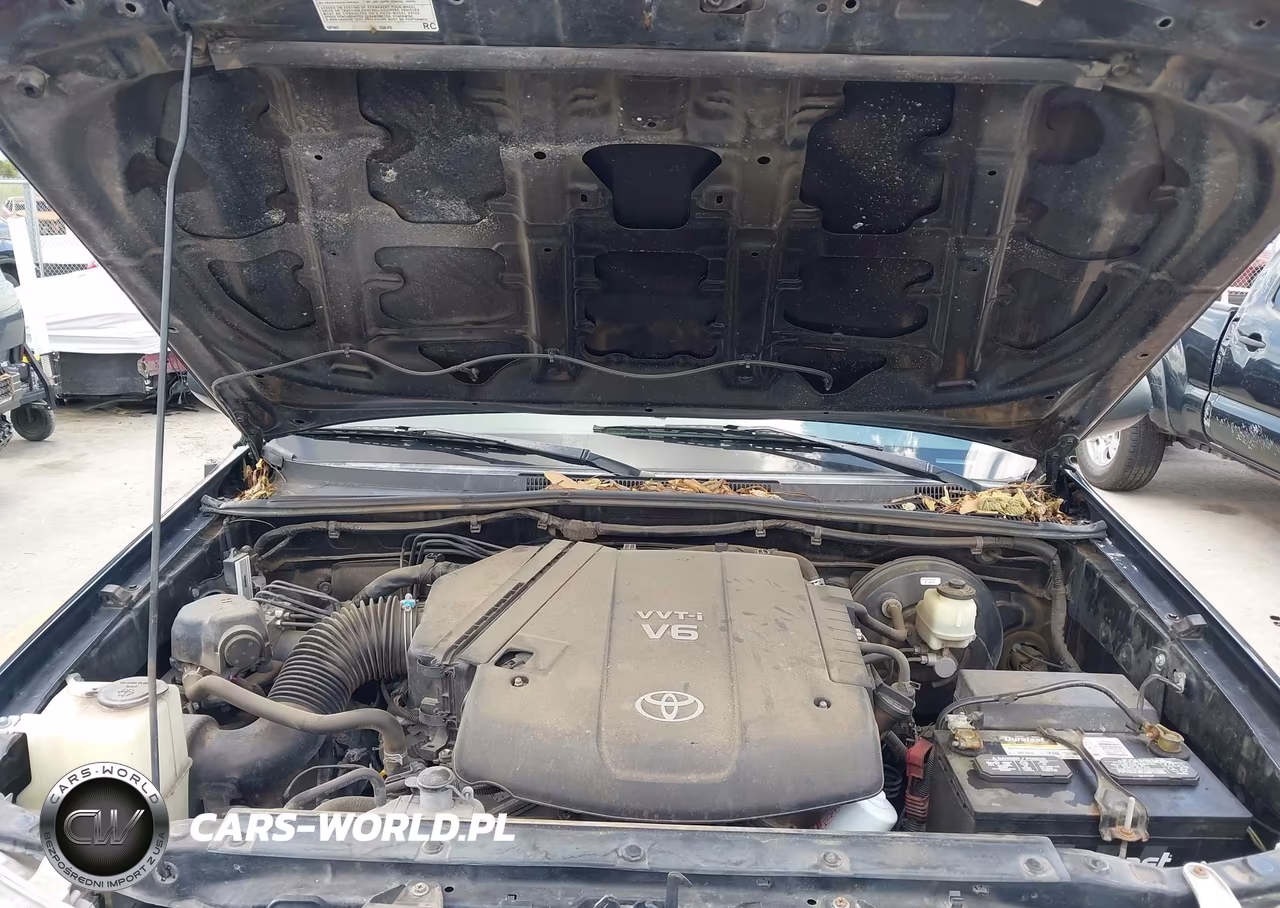 2014 Toyota Tacoma Prerunner V6 VIN:5TFJU4GN8EX063332 - 10