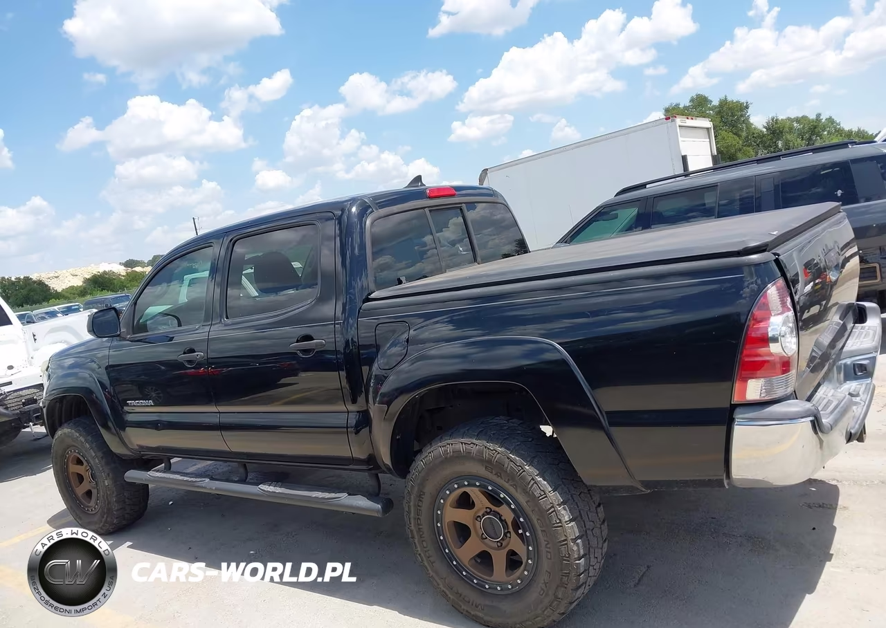 2014 Toyota Tacoma Prerunner V6 VIN:5TFJU4GN8EX063332 - 15