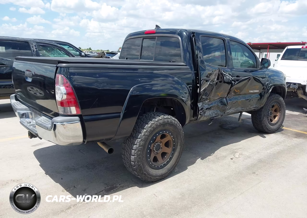 2014 Toyota Tacoma Prerunner V6 VIN:5TFJU4GN8EX063332 - 4