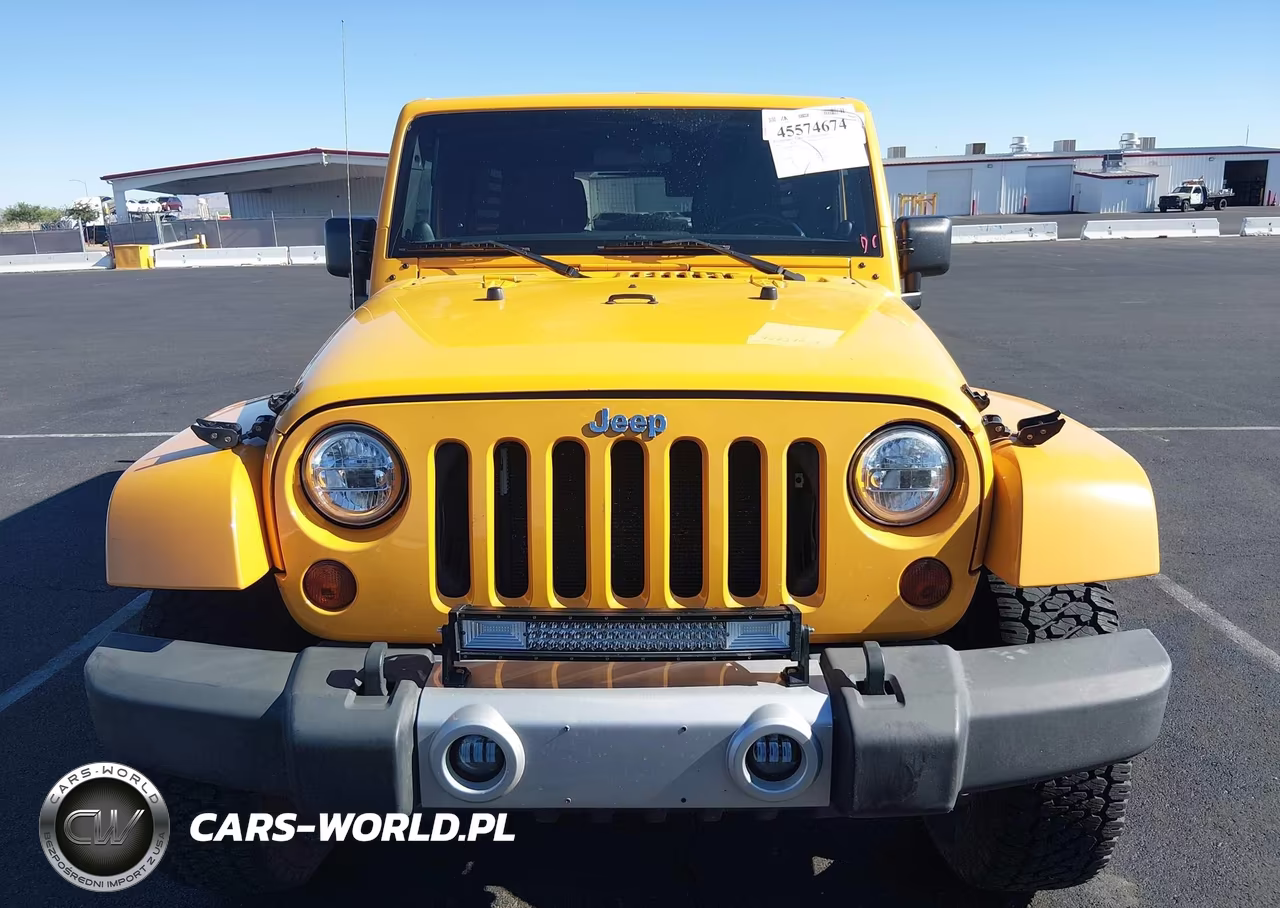 2012 Jeep Wrangler Unlimited Sahara VIN:1C4BJWEG8CL196559 - 12