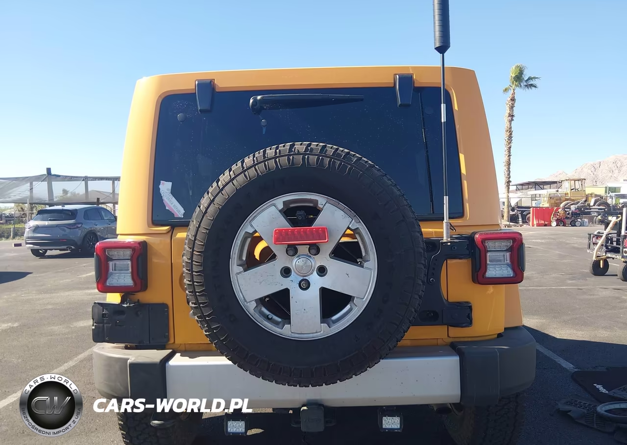 2012 Jeep Wrangler Unlimited Sahara VIN:1C4BJWEG8CL196559 - 16