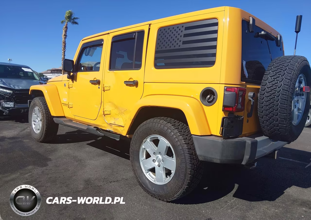 2012 Jeep Wrangler Unlimited Sahara VIN:1C4BJWEG8CL196559 - 3