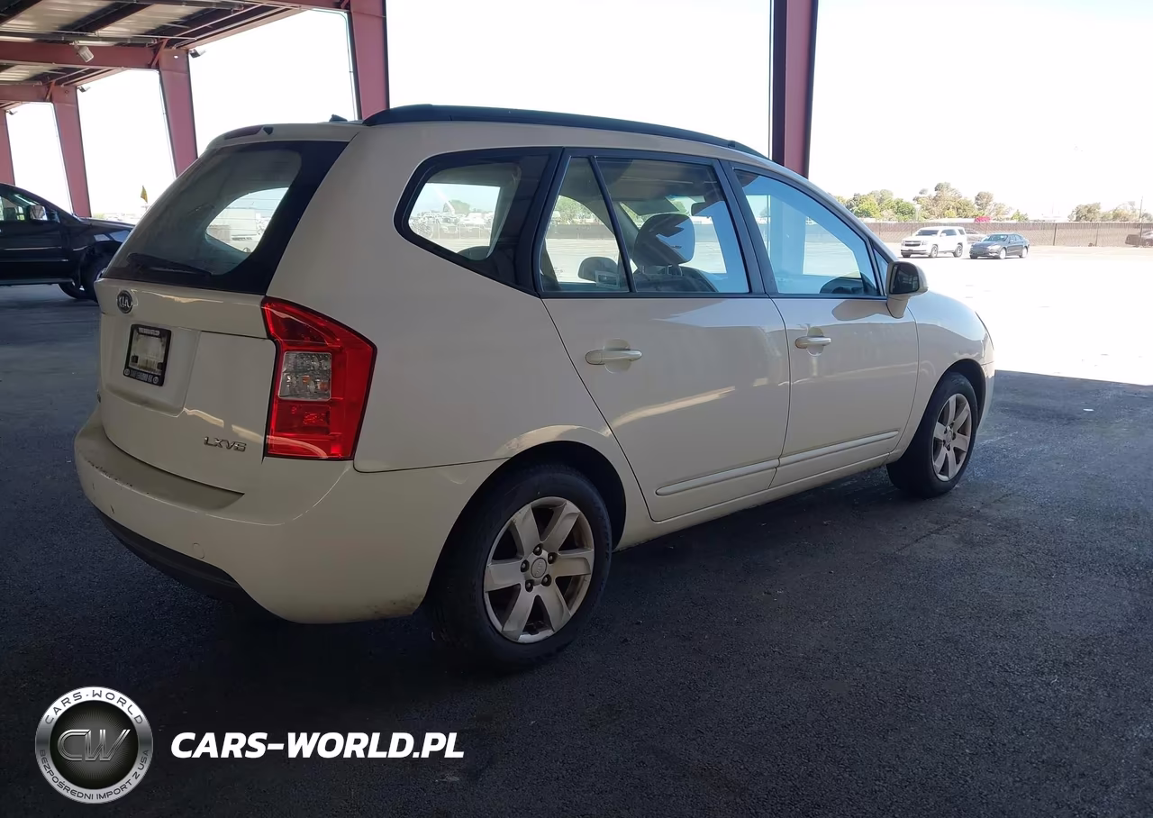 2008 Kia Rondo Lx V6 VIN:KNAFG526587151419 - 4