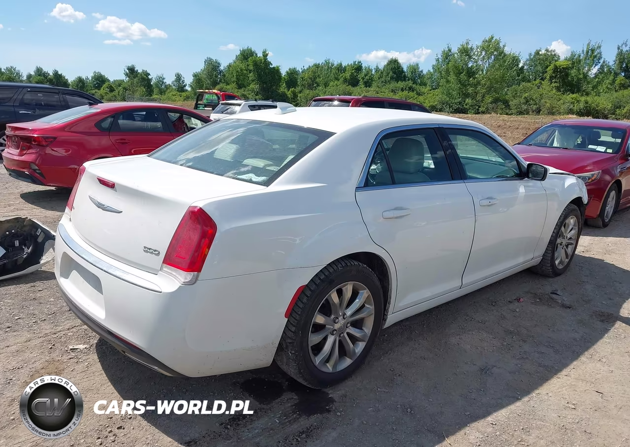2020 Chrysler 300 Touring L Awd VIN:2C3CCARG7LH148404 - 4