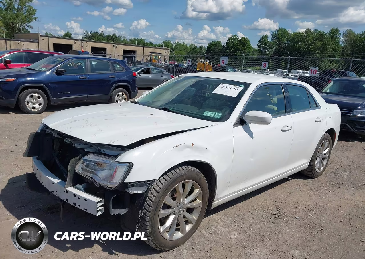 2020 Chrysler 300 Touring L Awd VIN:2C3CCARG7LH148404 - 6