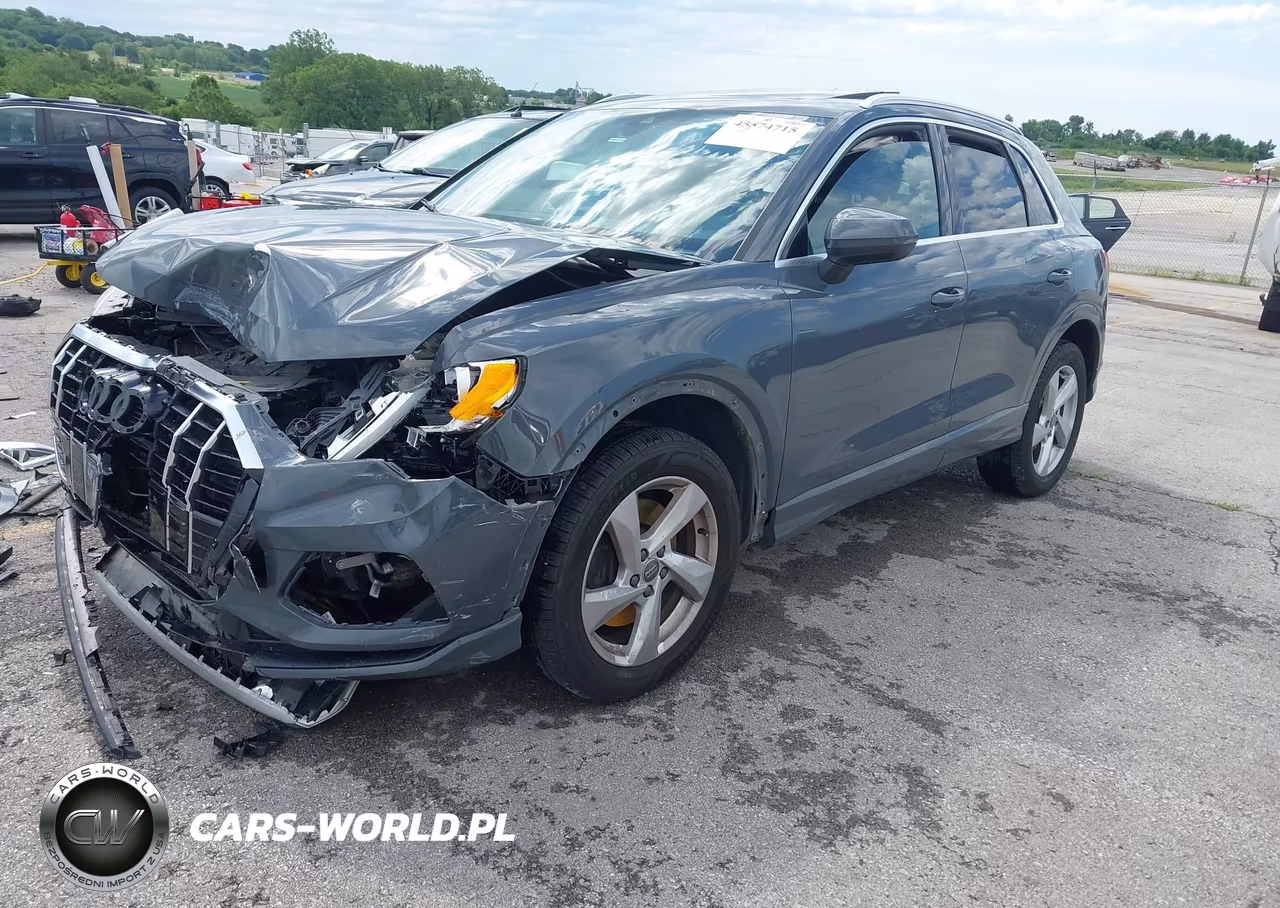 2020 Audi Q3 Premium 45 Tfsi Quattro Tiptronic VIN:WA1AECF38L1025956 - 2