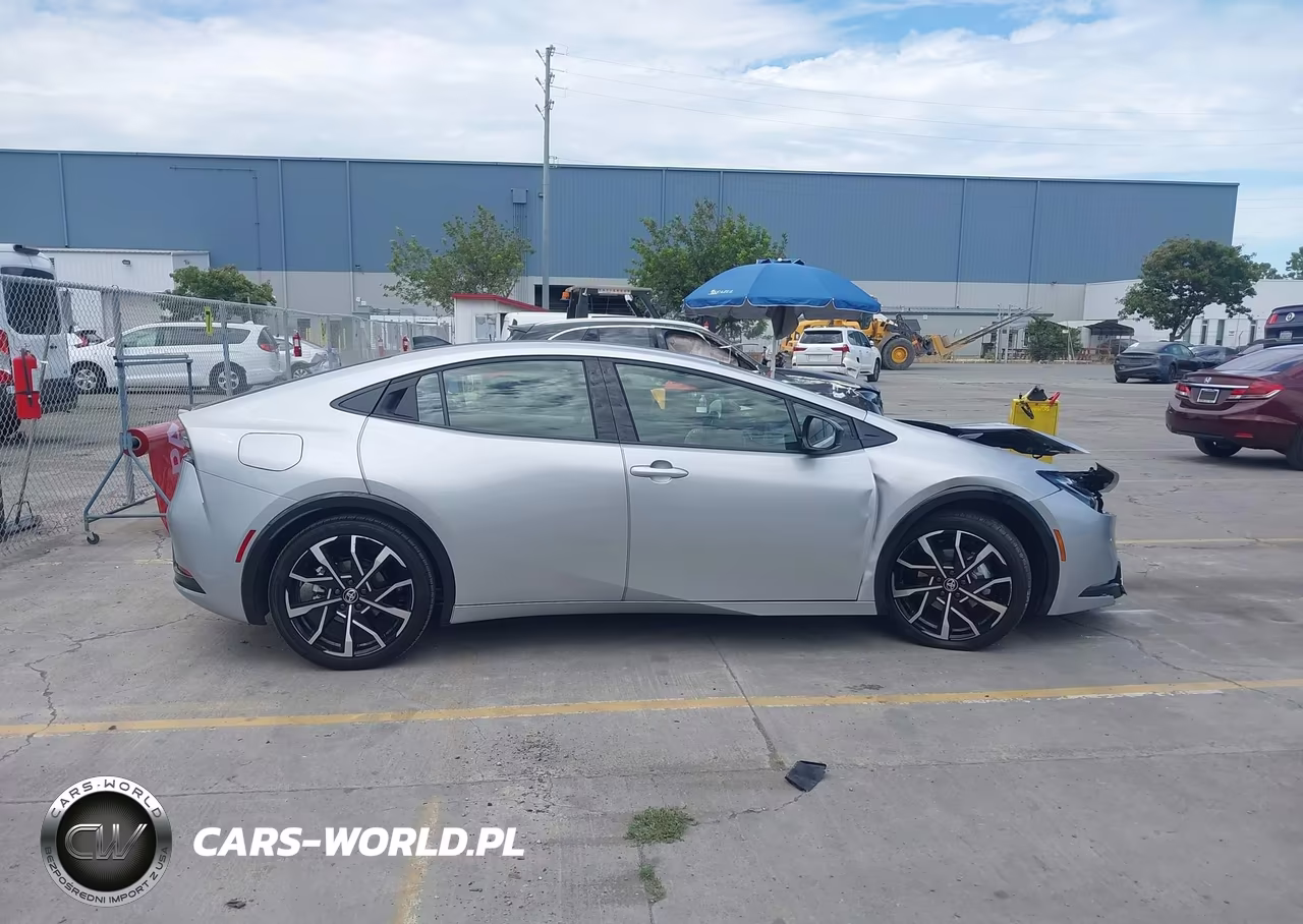 2026 Toyota Prius Plug-In Hybrid Xse VIN:JTDACACU7T3069335 - 13