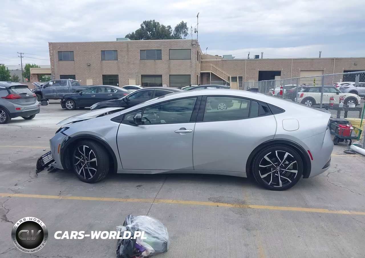 2026 Toyota Prius Plug-In Hybrid Xse VIN:JTDACACU7T3069335 - 14