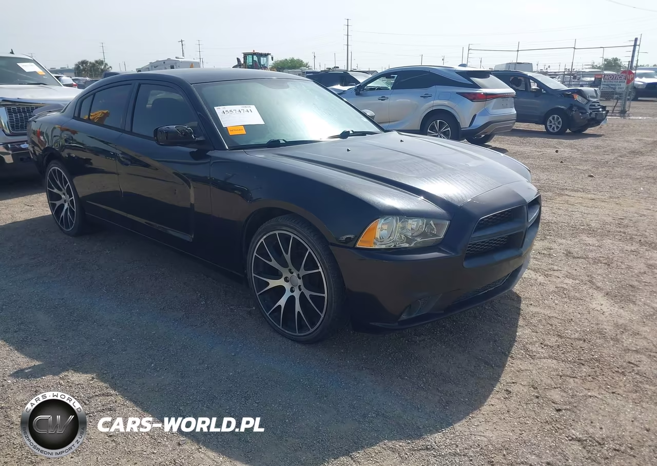 2013 Dodge Charger Sxt – zdjęcie 1 z 11