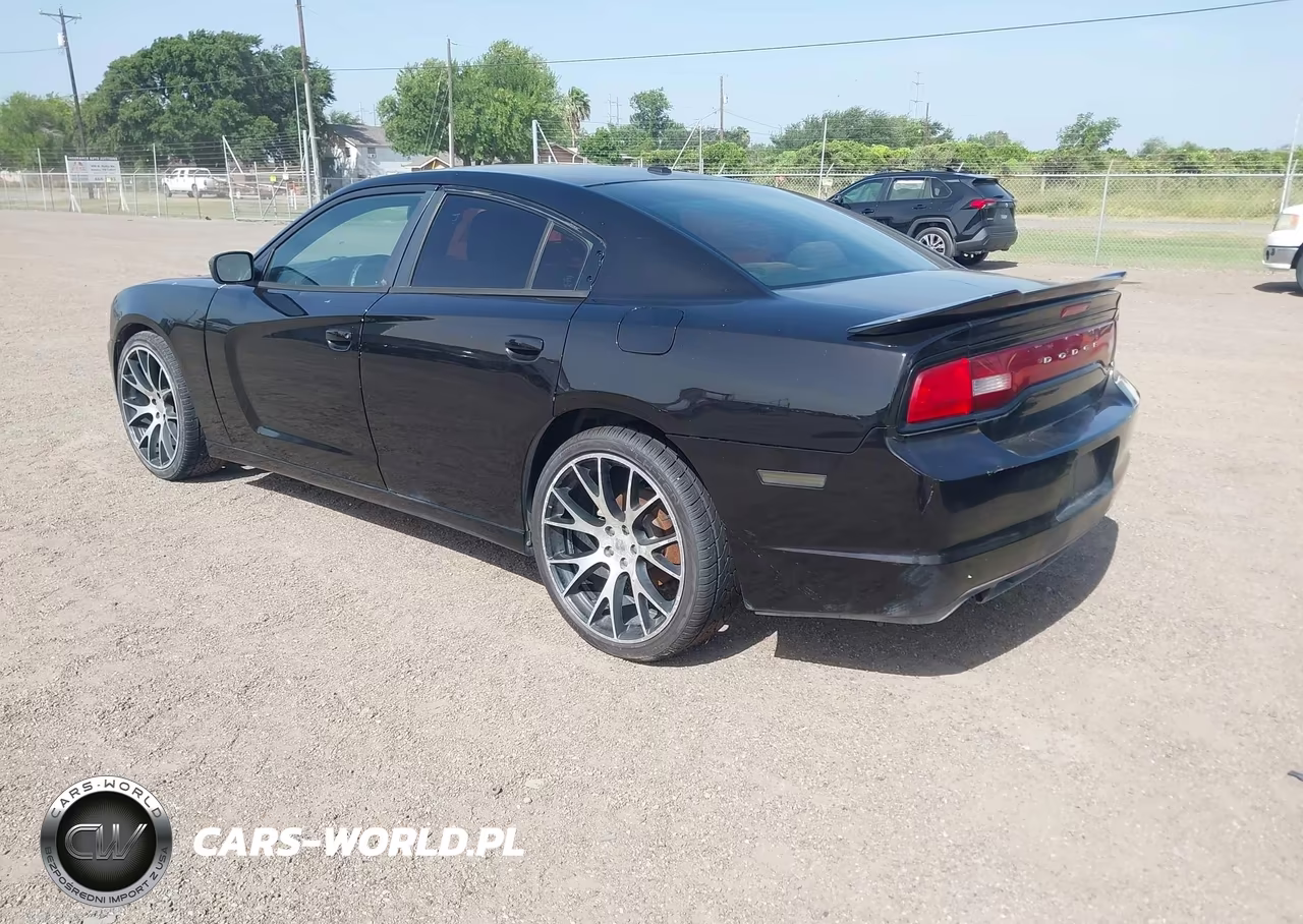 2013 Dodge Charger Sxt VIN:2C3CDXHG2DH587352 - 3