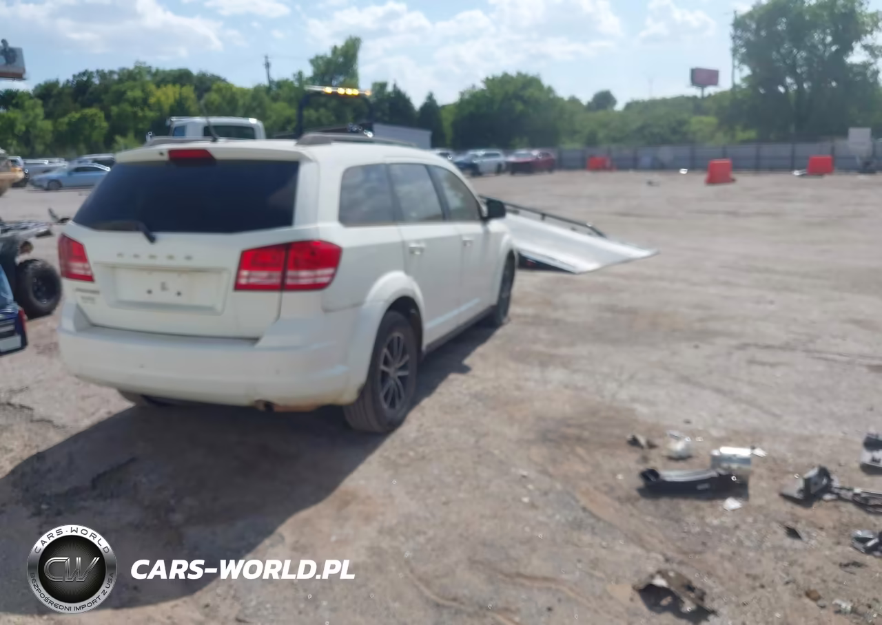 2018 Dodge Journey Se VIN:3C4PDCAB6JT269340 - 4