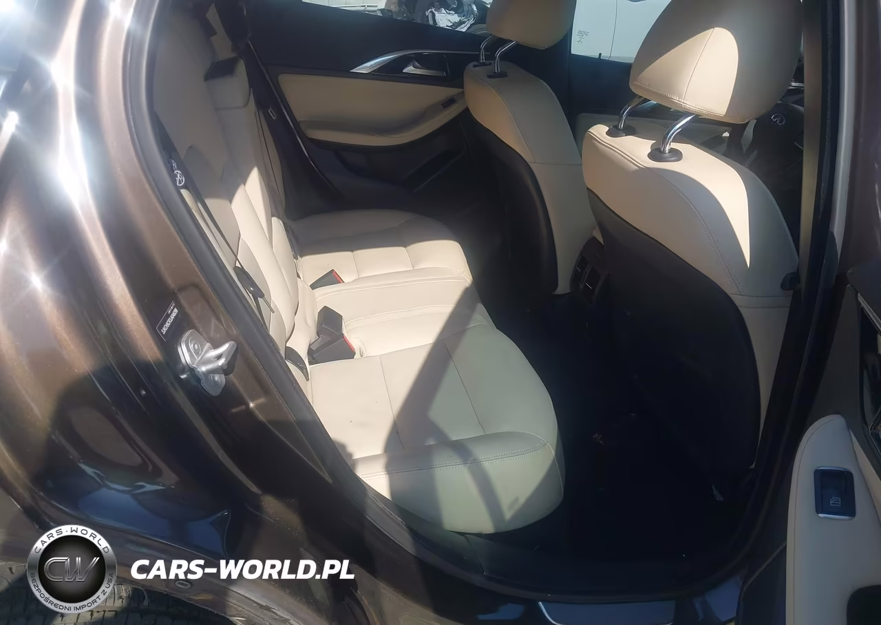 2018 Infiniti Qx30 Premium VIN:SJKCH5CR3JA046296 - 8