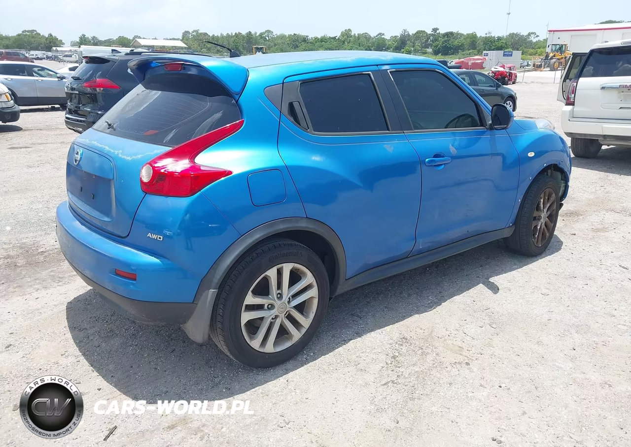 2011 Nissan Juke S VIN:JN8AF5MV8BT026163 - 4