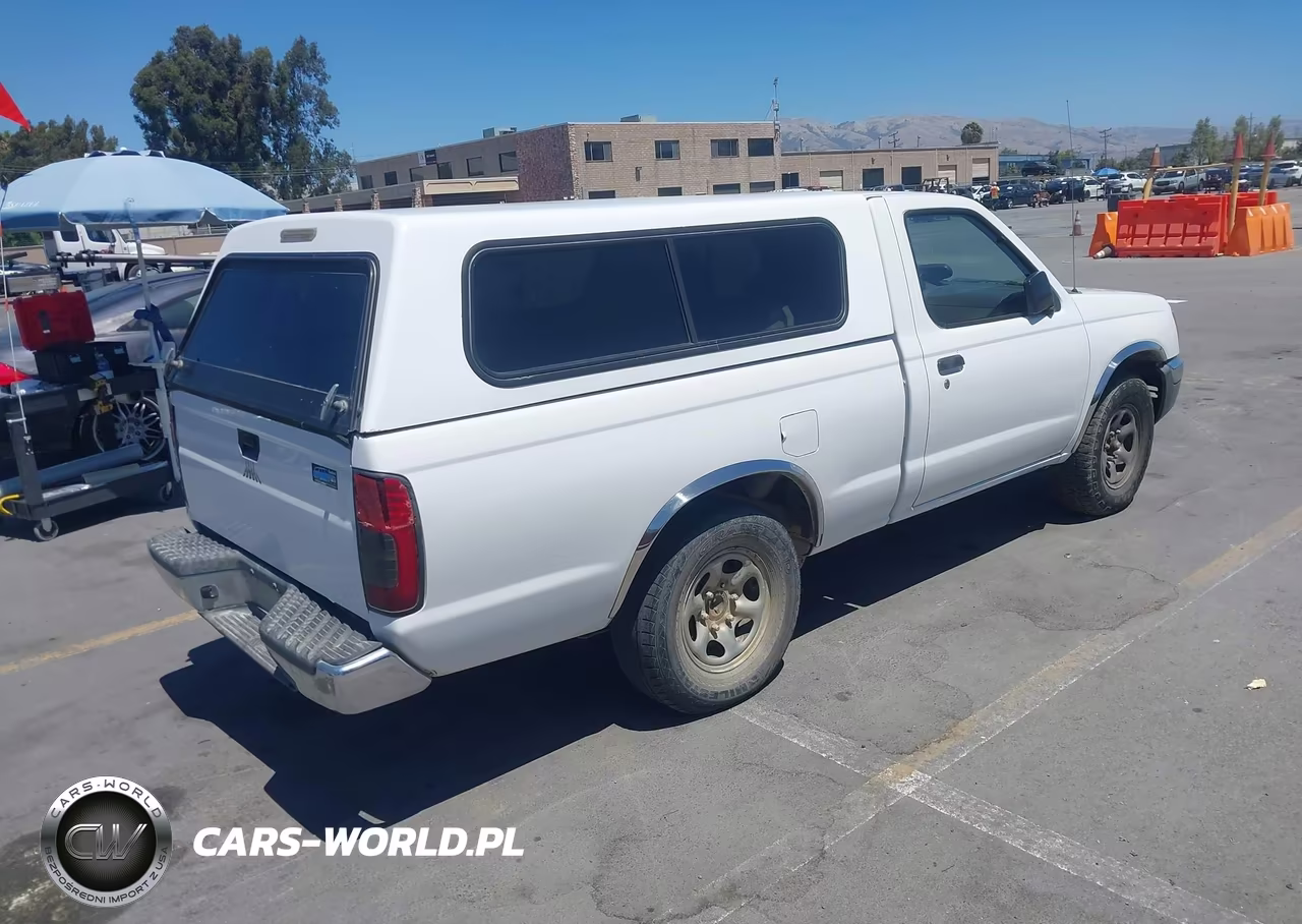 2000 Nissan Frontier Xe VIN:1N6DD21S9YC410028 - 4