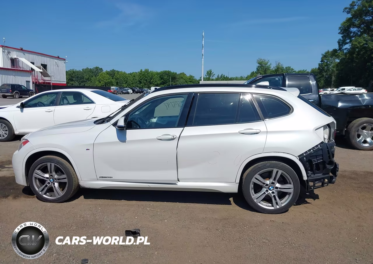 2015 BMW X1 xDrive35I VIN:WBAVM5C5XFVV94619 - 15