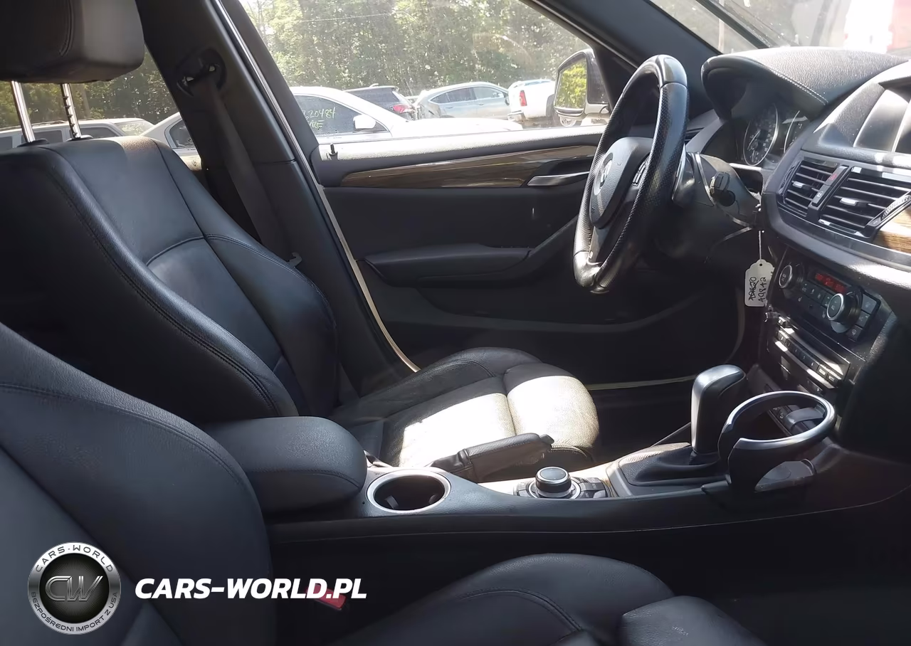 2015 BMW X1 xDrive35I VIN:WBAVM5C5XFVV94619 - 5