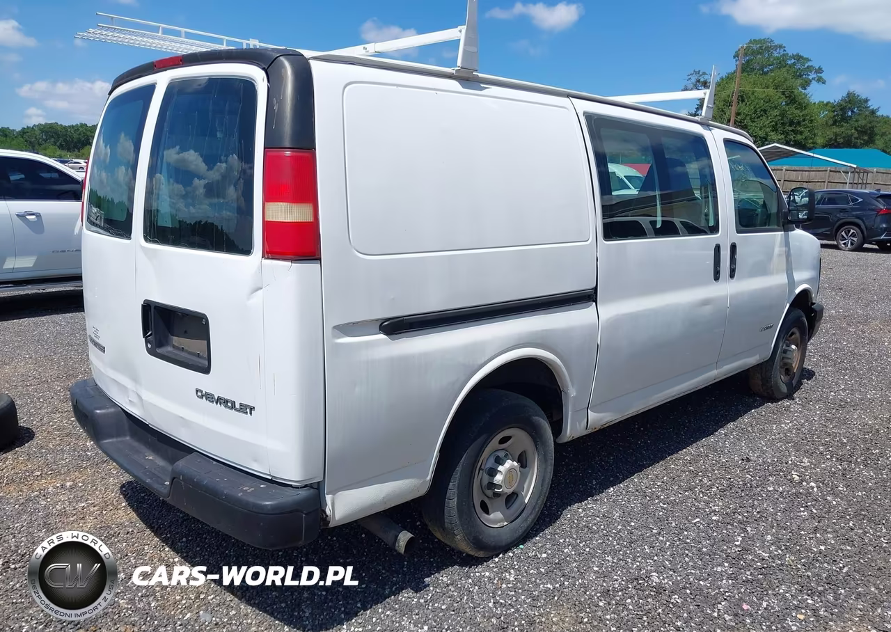 2003 Chevrolet Express VIN:1GCGG25U931186279 - 4