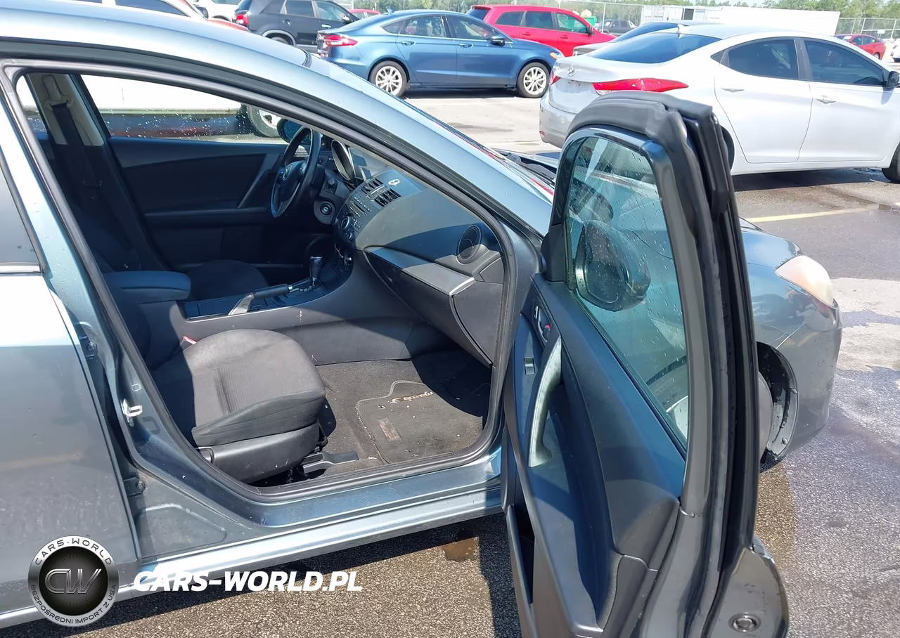 2012 Mazda Mazda3 I Touring VIN:JM1BL1V75C1618098 - 5