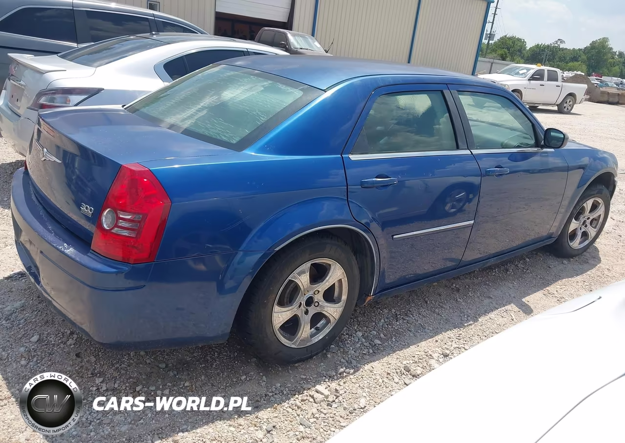 2009 Chrysler 300 Lx VIN:2C3KA43D09H612711 - 4