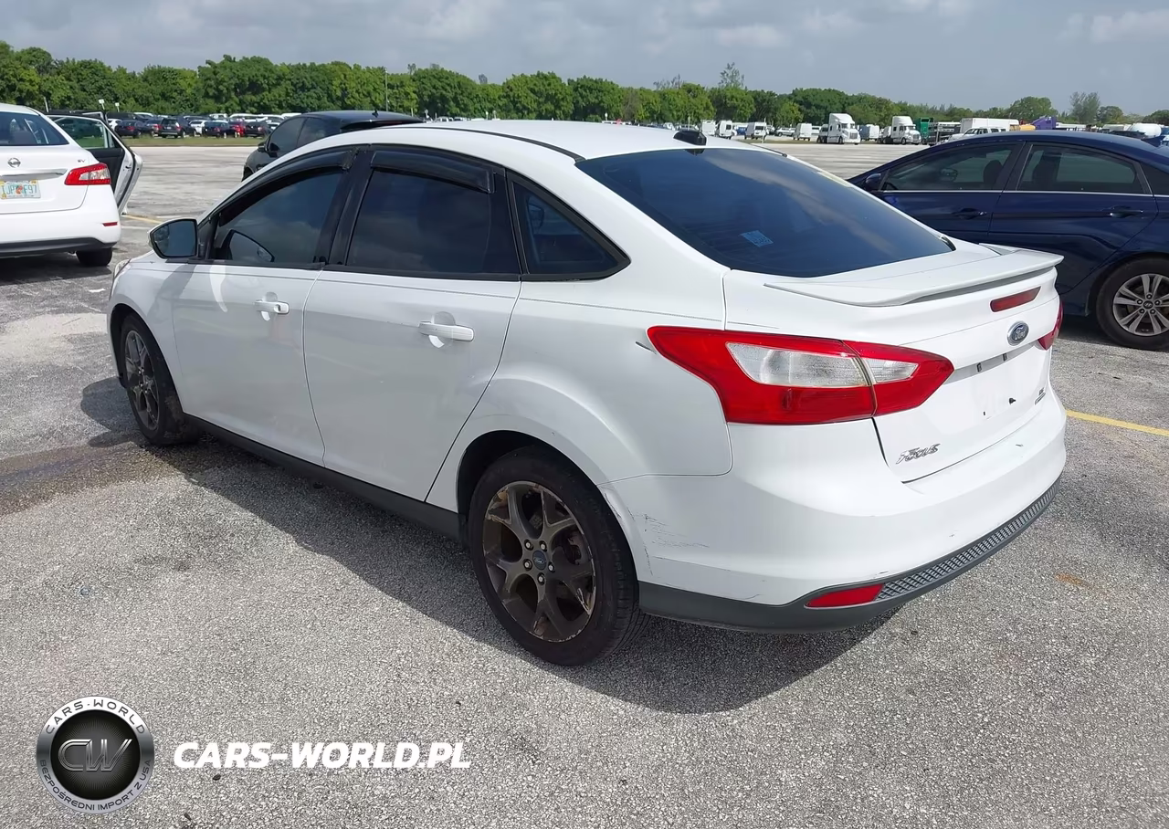 2013 Ford Focus Se VIN:1FADP3F21DL284207 - 3