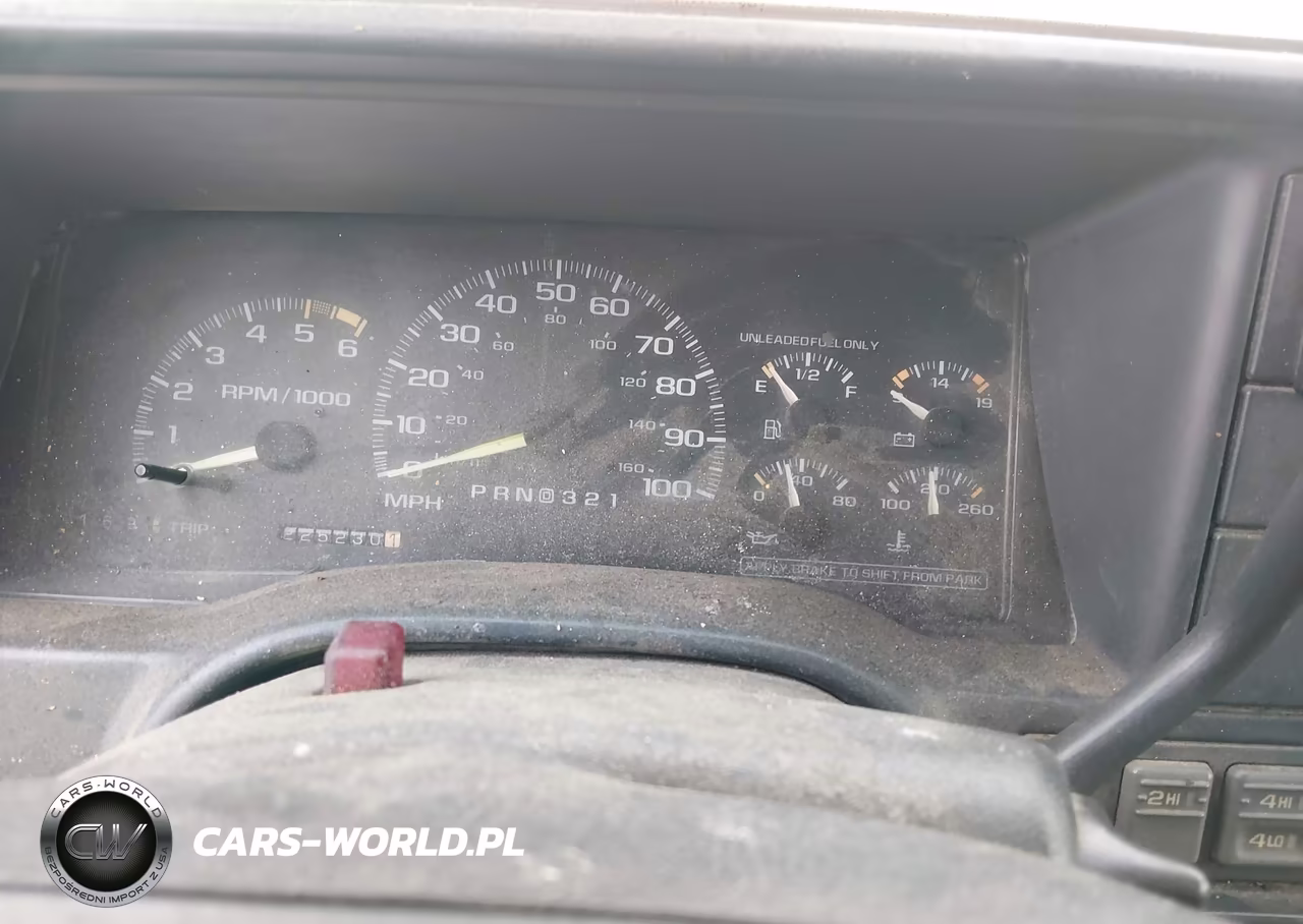 1996 Chevrolet Suburban K1500 VIN:3GNFK16R3TG115229 - 7