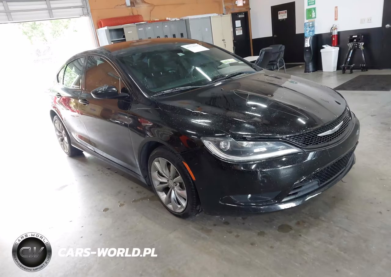 2015 Chrysler 200 S – zdjęcie 1 z 12