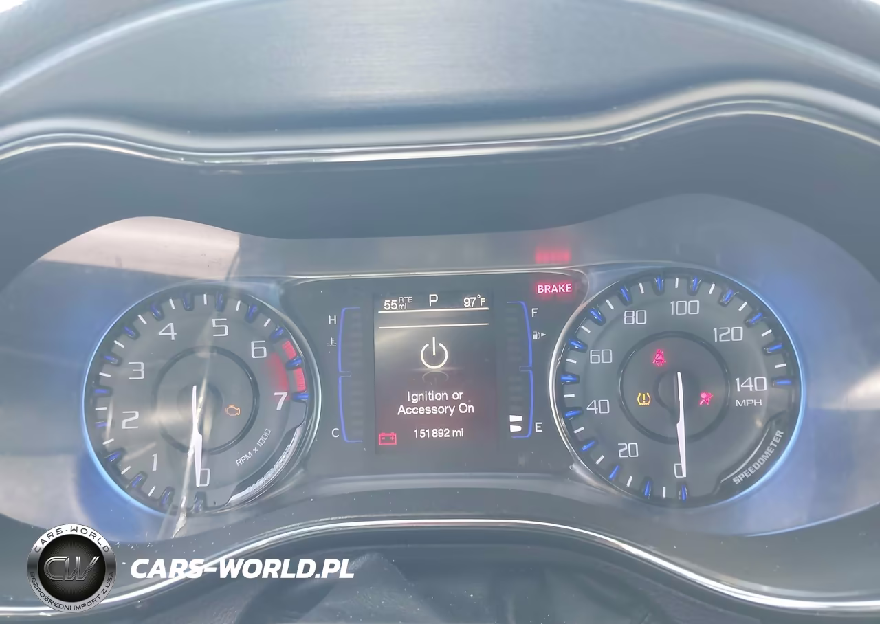 2015 Chrysler 200 S VIN:1C3CCCBB2FN675823 - 7