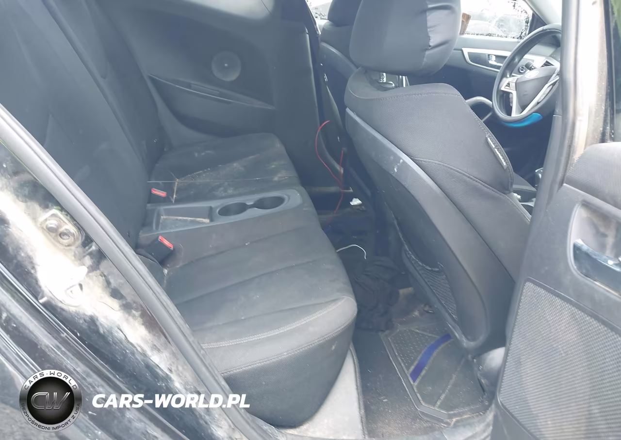 2015 Hyundai Veloster VIN:KMHTC6AD3FU243274 - 8
