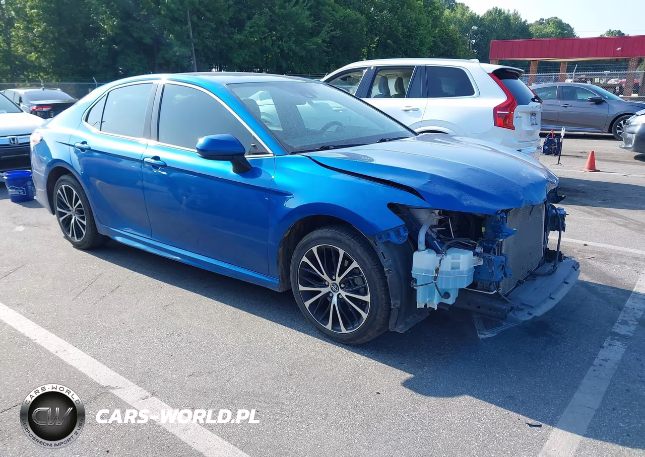 2020 Toyota Camry Se