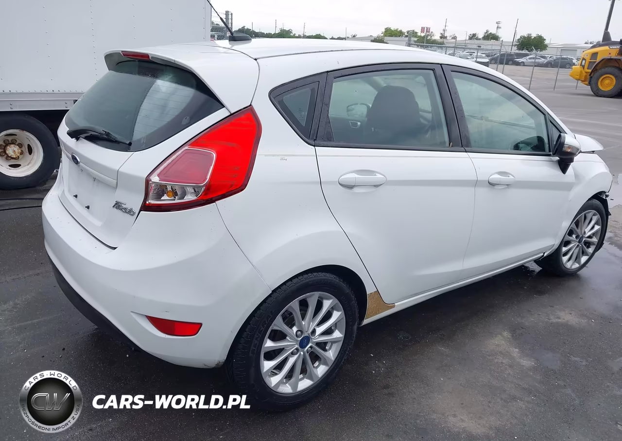 2014 Ford Fiesta Se VIN:3FADP4EJ2EM191324 - 4