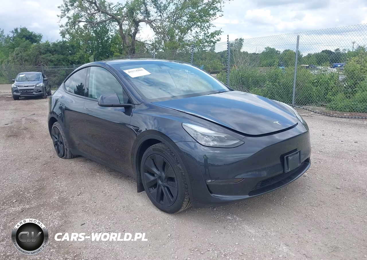 2024 Tesla Model Y Long Range Dual Motor All-Wheel Drive – zdjęcie 1 z 9