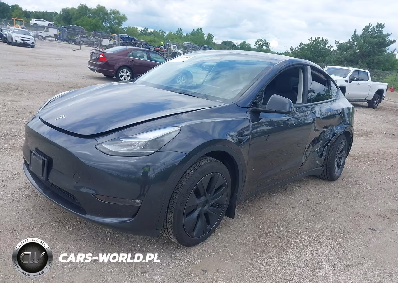 2024 Tesla Model Y Long Range Dual Motor All-Wheel Drive VIN:7SAYGAEE7RF200674 - 2