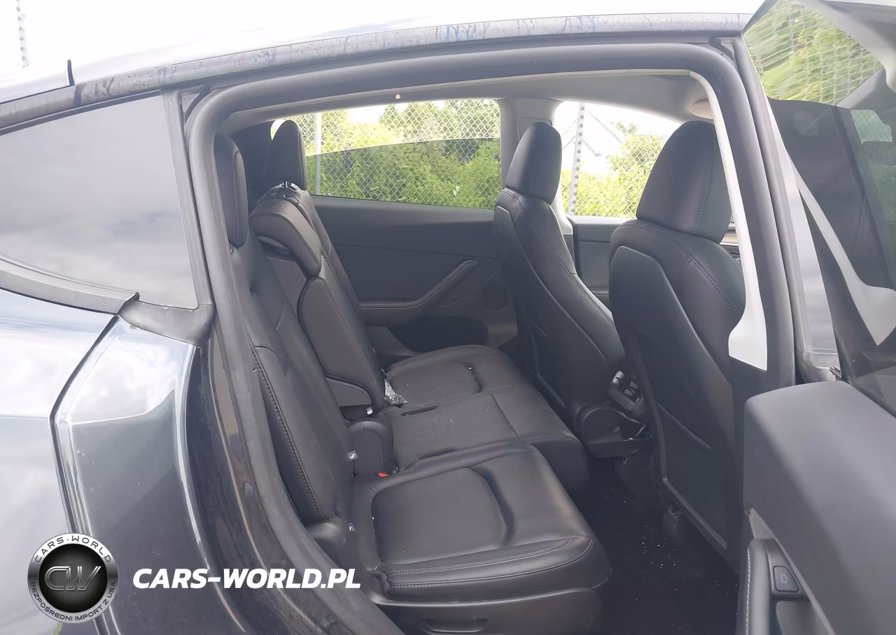 2024 Tesla Model Y Long Range Dual Motor All-Wheel Drive VIN:7SAYGAEE7RF200674 - 7