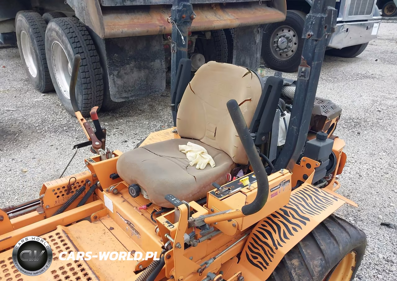 2006 Scag Craftsman Riding Mower VIN:000000000B6800334 - 7