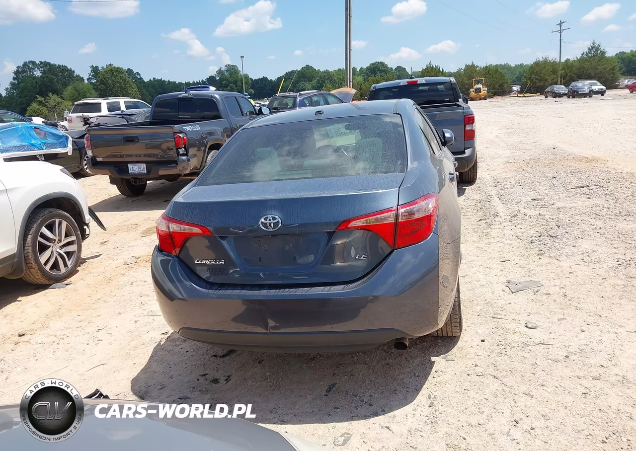 2018 Toyota Corolla Le VIN:2T1BURHE7JC005186 - 16