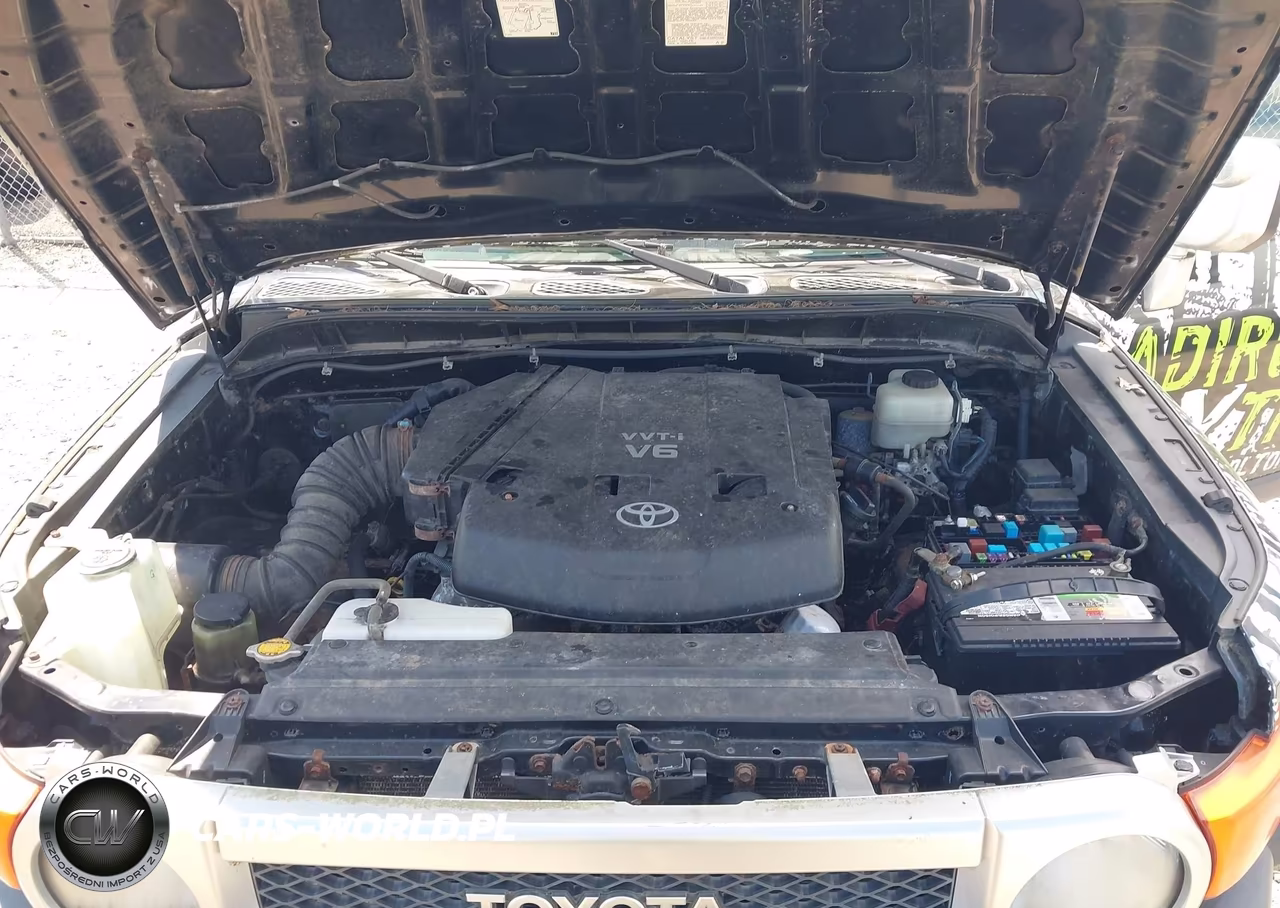 2007 Toyota Fj Cruiser VIN:JTEBU11F170057688 - 10