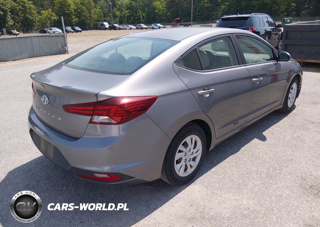 2019 Hyundai Elantra Se VIN:5NPD74LF5KH490610 - 4