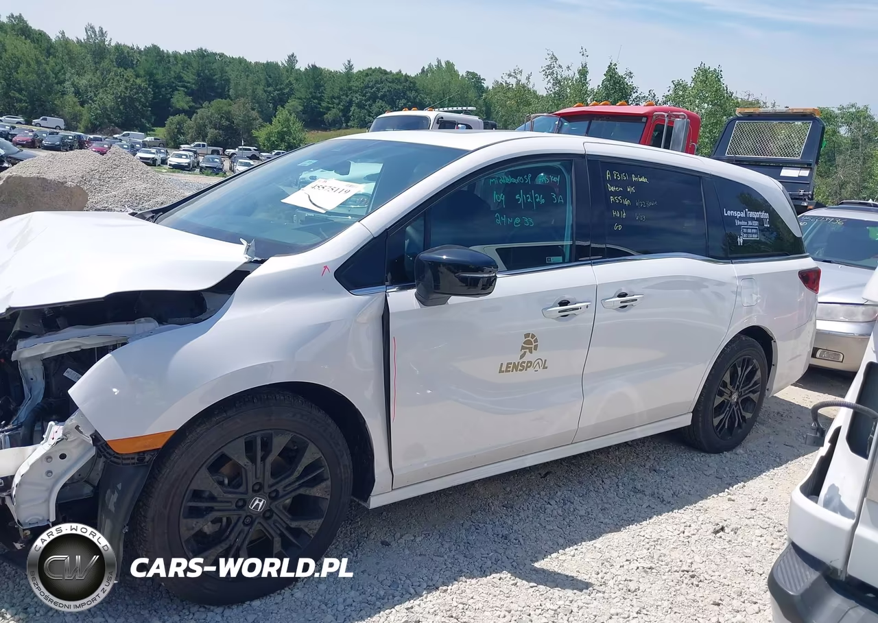 2025 Honda Odyssey Sport-L VIN:5FNRL6H73SB075461 - 15