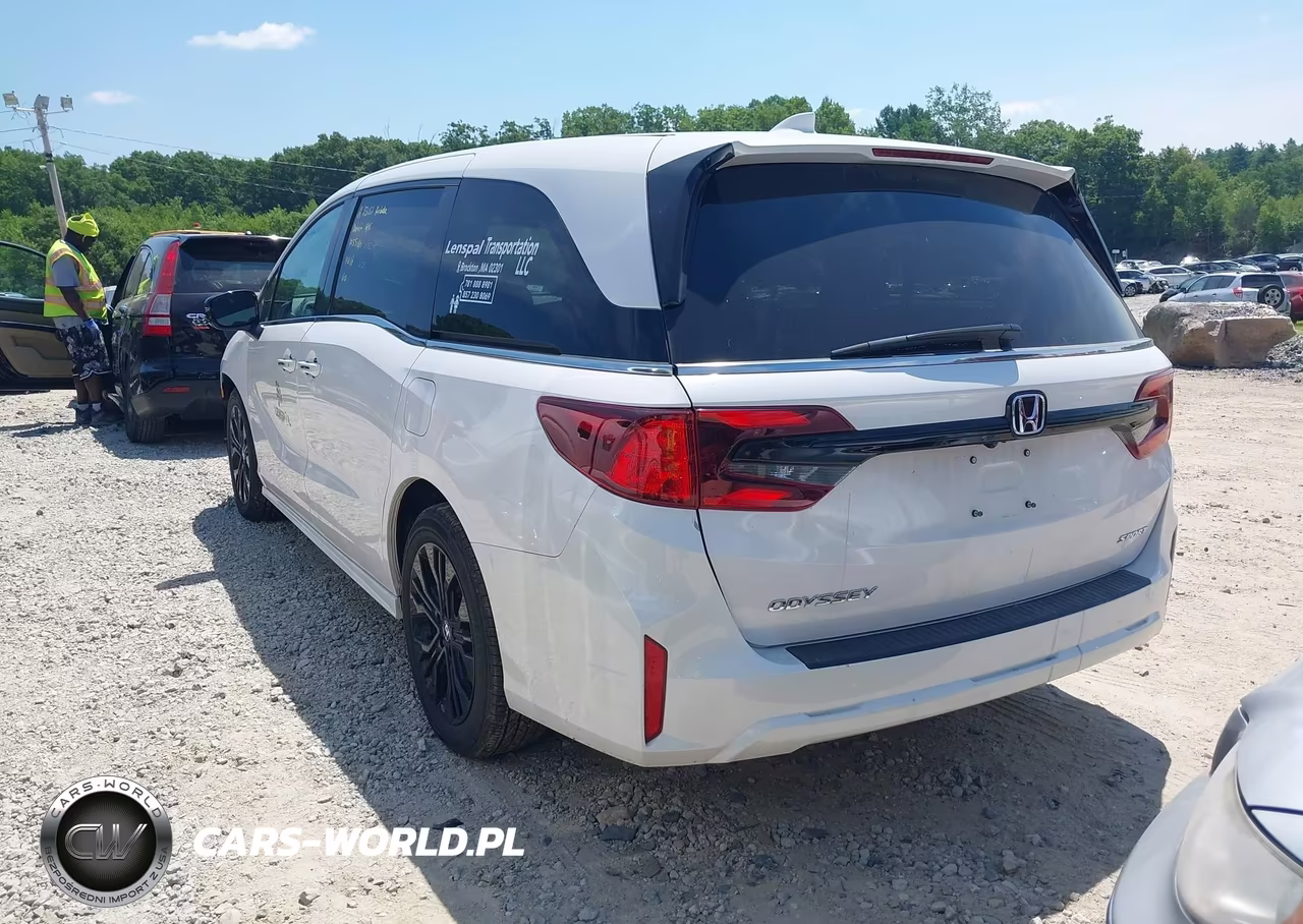 2025 Honda Odyssey Sport-L VIN:5FNRL6H73SB075461 - 3