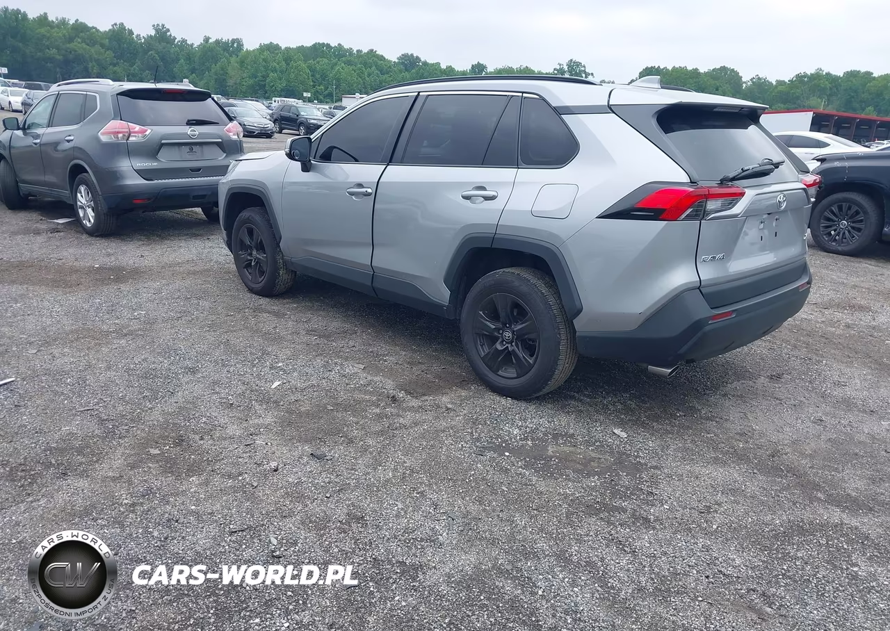 2023 Toyota Rav4 Xle VIN:2T3W1RFV8PW251885 - 3